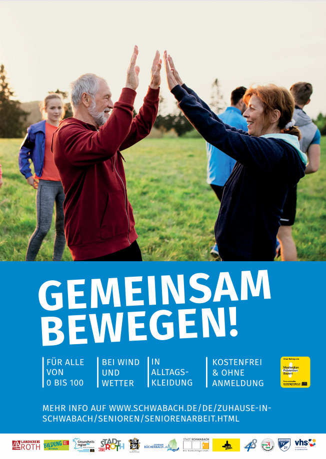 Auf dem Bild sieht man Menschen jeden Alters in Alltagskleidung Sport im Park machen und sich gemeinsam zu bewegen